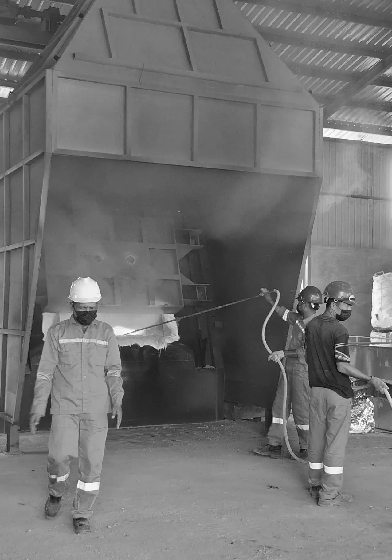 industri peleburan aluminium